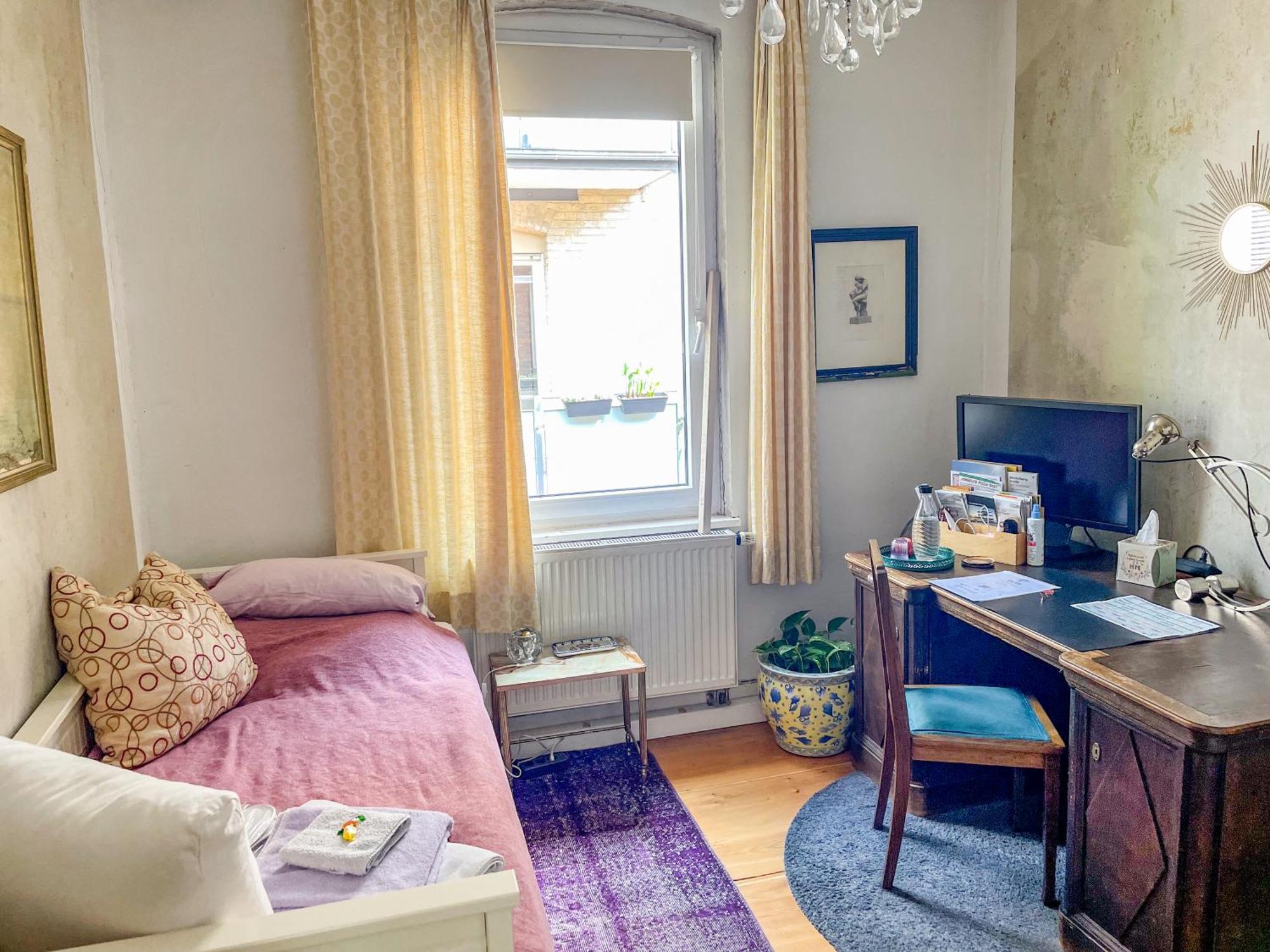 Zimmer In Kuenstlerwohnung Stuttgart Exterior photo